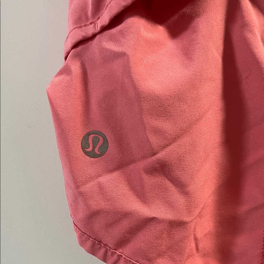 Lululemon Flawed Size 6 Women's Pink Athletic Shorts - Picture 3 of 5